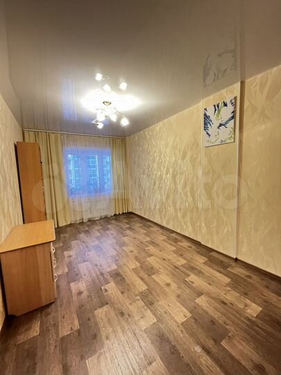 2-к. квартира, 64 м², 4/10 эт.