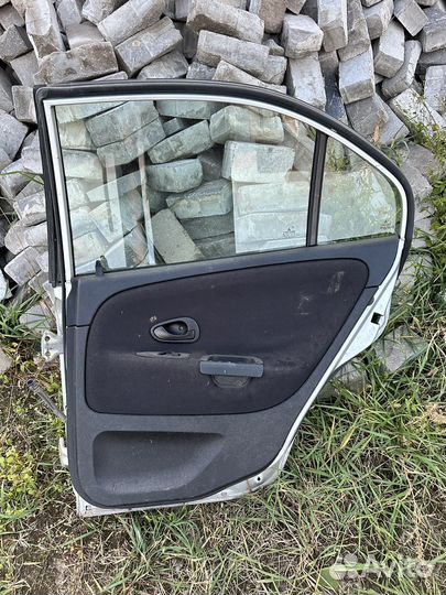 Mitsubishi carisma разбор