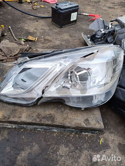 212 левая фара галоген тайвань битая