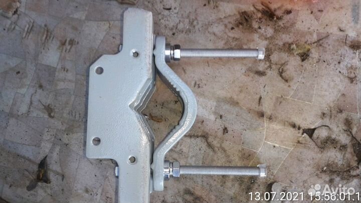 Кронштен крепление на трубостойку для видеокамер