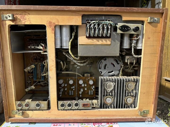 Катушечный магнитофон Илеть-101