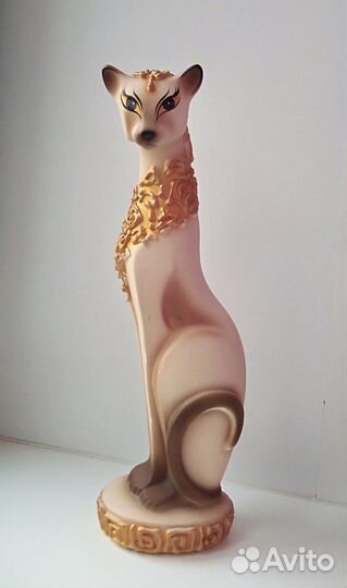 Статуэтка кошка