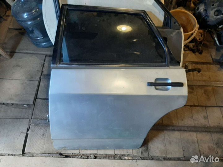 Задняя левая дверь ваз 2109