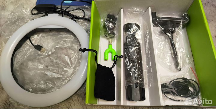 Набор юного блогера + книга, новый