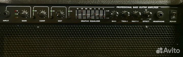 Басовый комбоусилитель