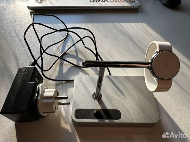 Док станция Belkin (iPhone Apple Watch)