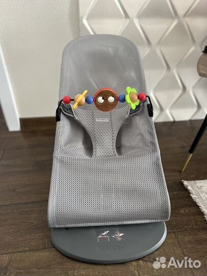 Шезлонг babybjorn сетка с оригинальной игрушкой