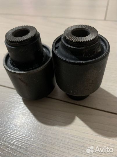 Салентблок задней подвески Toyota Avensis 2