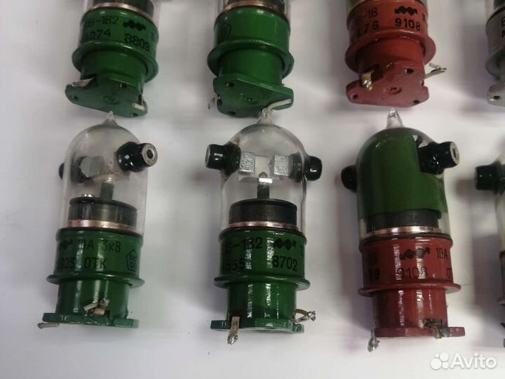 Вакуумный переключатель СССР В1-1В