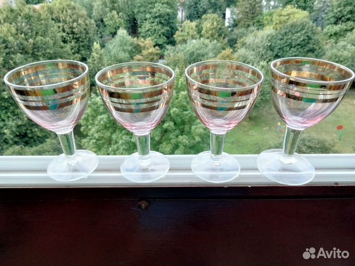 Рюмки на ножке цветное стекло СССР. Хрусталь СССР