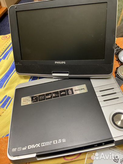 Philips portable DVD player model PD9048/51