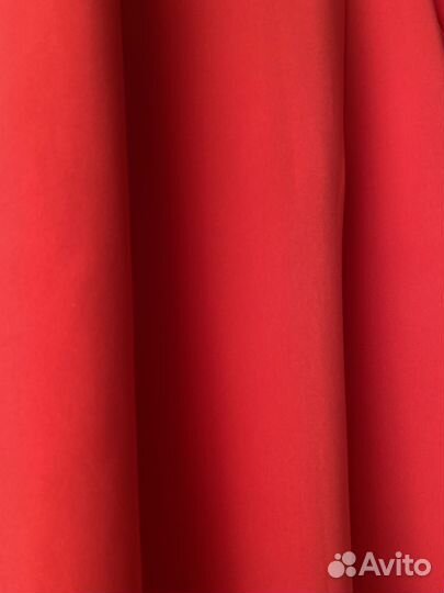 Платье с разрезом