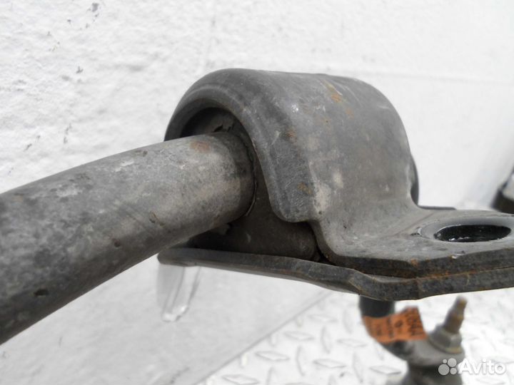 Стабилизатор задний Jeep Grand Cherokee 4 (WK2) 68