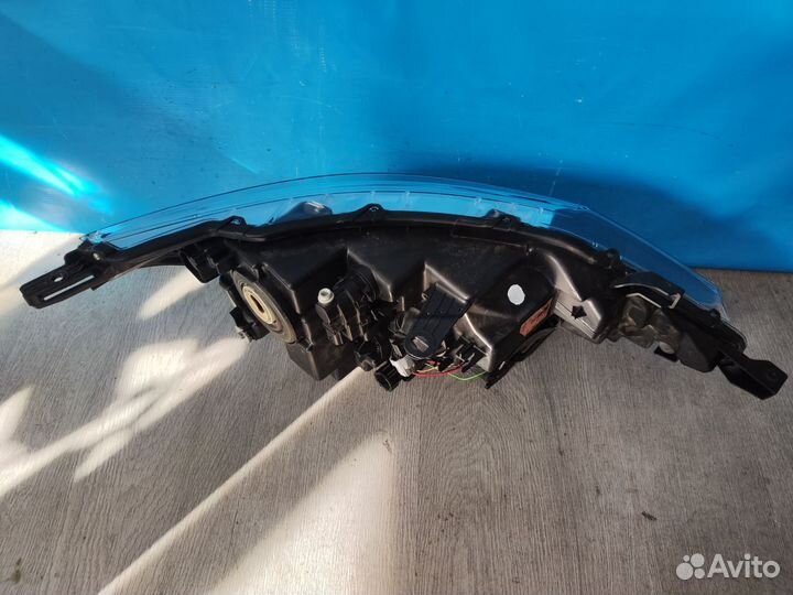 Фара левая Nissan Qashqai 2 j11 2014