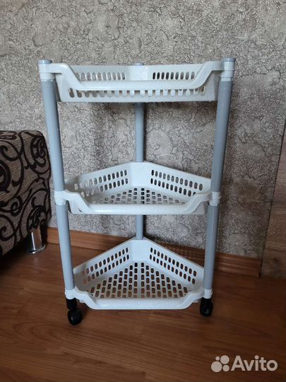 Полочка для ванной