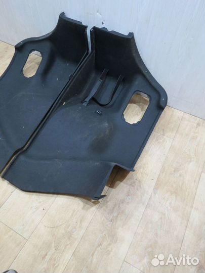 Обшивка багажника правая Hyundai Solaris 2