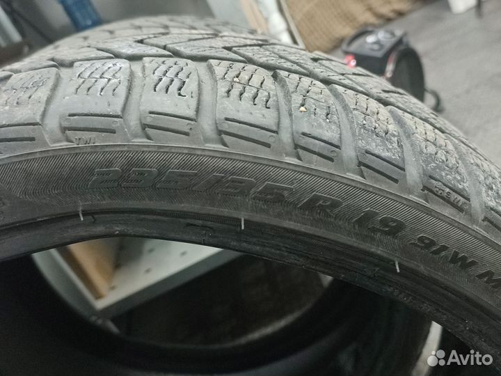 Pirelli Winter Sottozero 235/35 R19