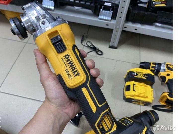 Ушм болгарка 125 аккумуляторная Dewalt тушка