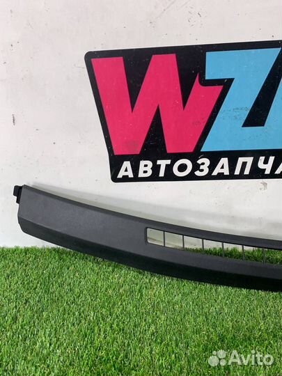 Декоративная накладка торпедо Ford Mustang