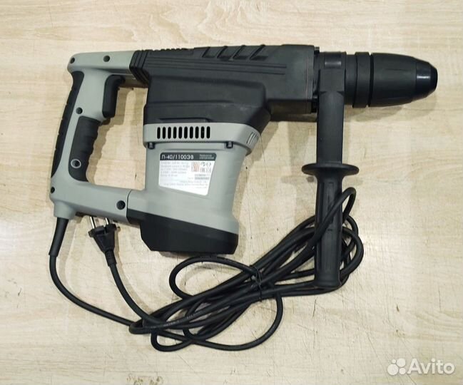 Перфоратор Интерскол П-40/1100эв