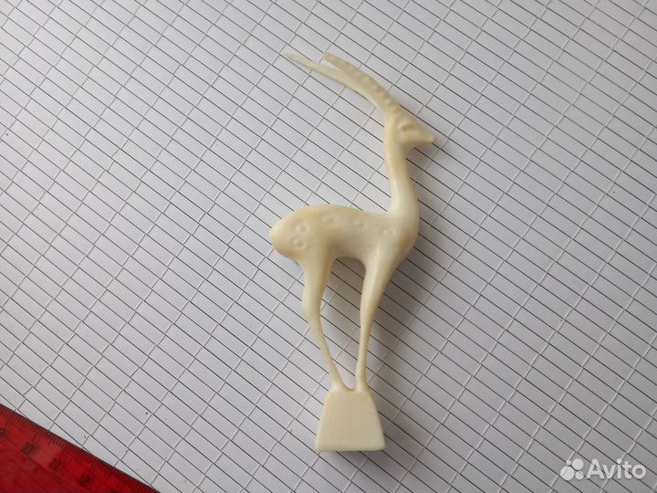 Статуэтка Антилопа, колкий пластик, СССР