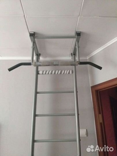 Шведская стенка с турником