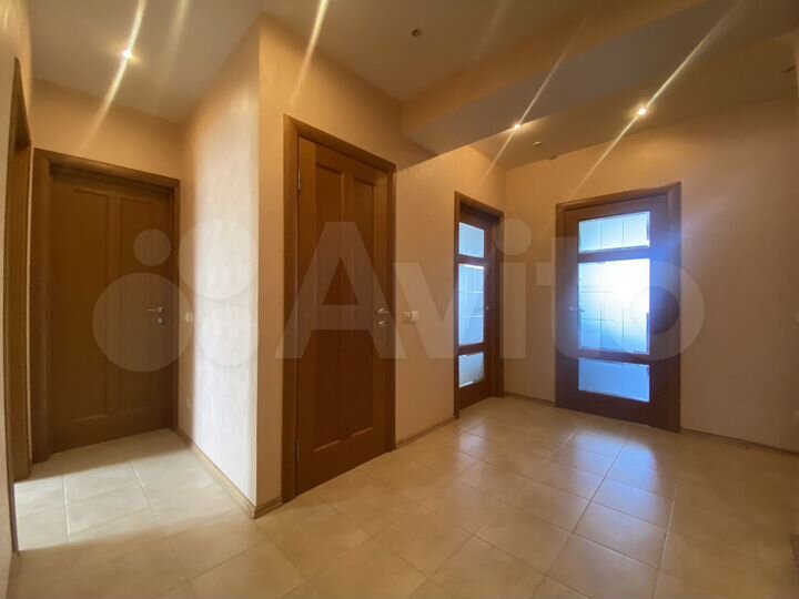 3-к. квартира, 85 м², 3/5 эт.