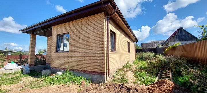 Дом 82,2 м² на участке 8 сот.