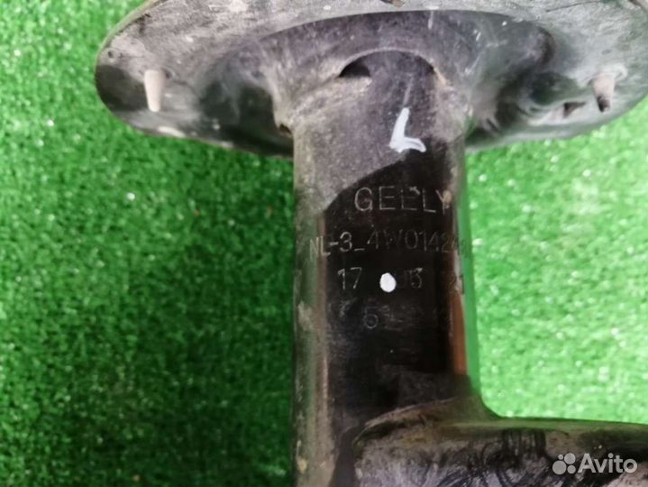 Стойка передняя левая Geely Atlas 2017 г. 2.4