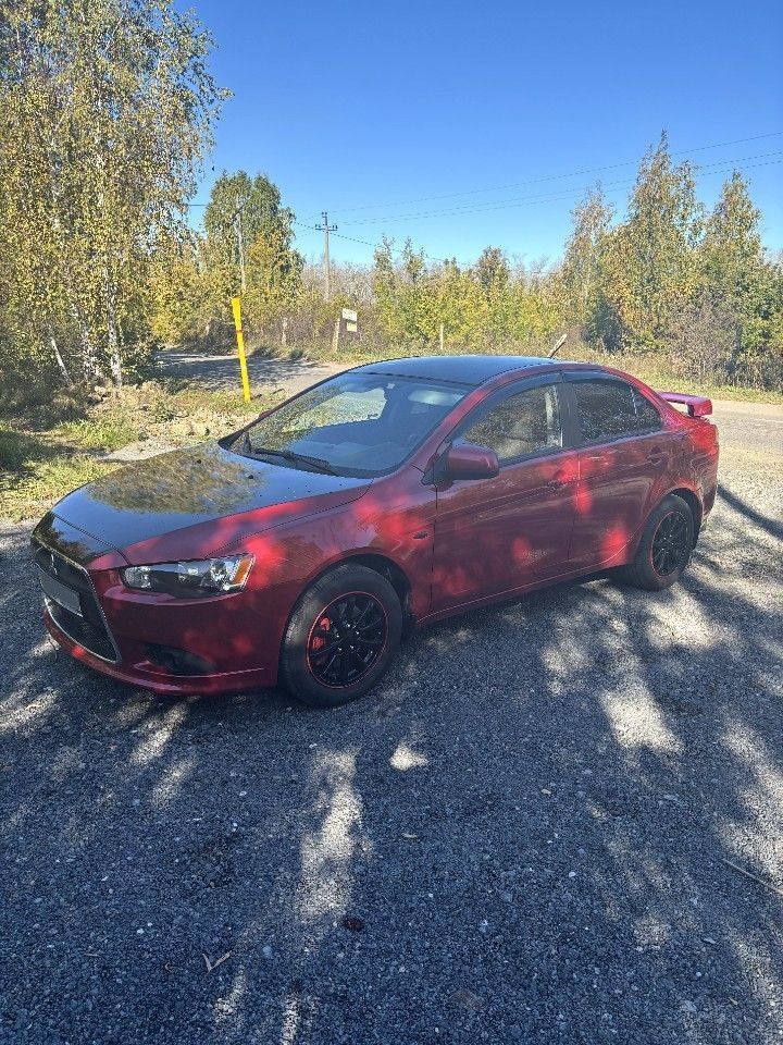 Mitsubishi Lancer: фото владельца