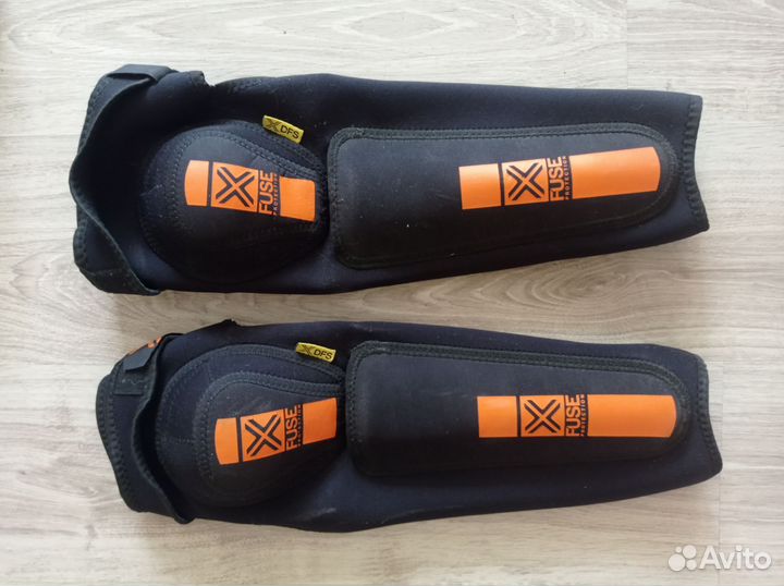 Наколенники DFS Fuse