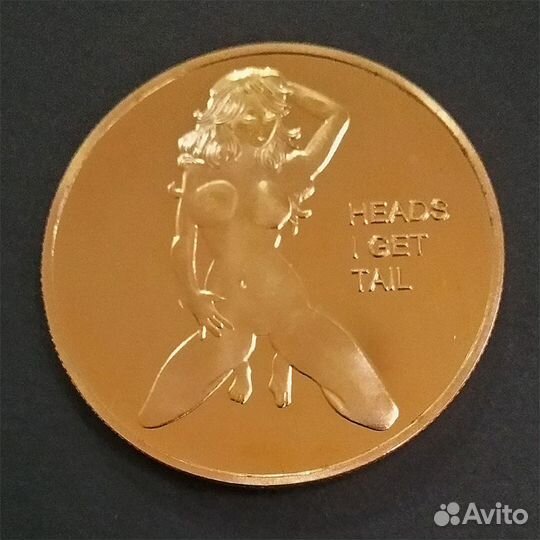 Сувенирная, подарочная, красивая монета с девушкой