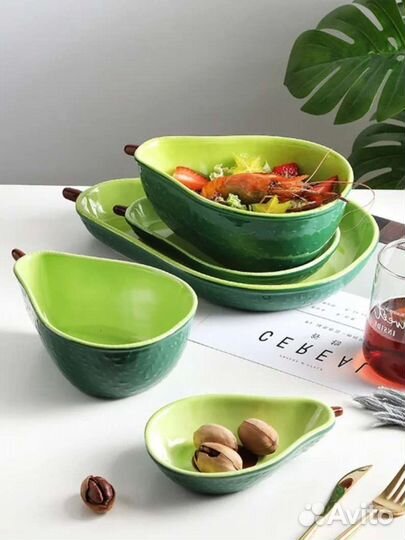 Салатник авокадо