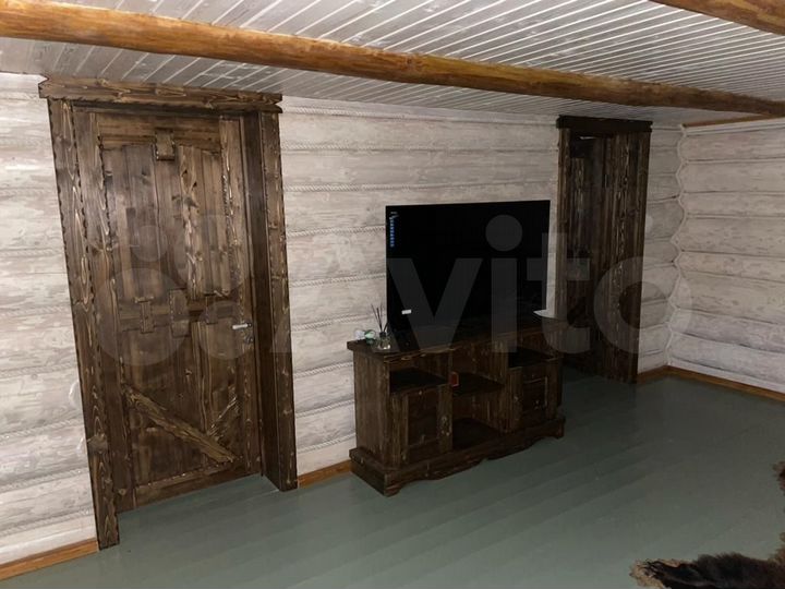 Дом 300 м² на участке 2 га