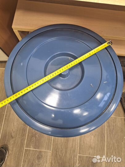 Мусорное ведро с крышкой большое