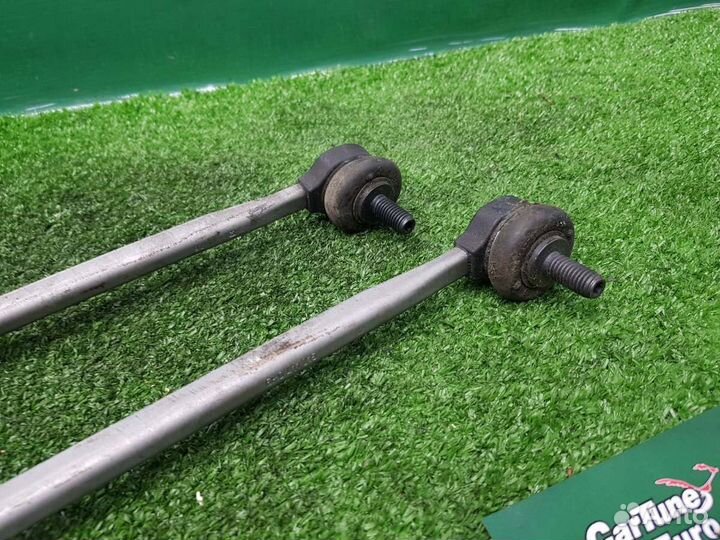 Стойки стабилизатора передние Audi A1 8X caxa 2011