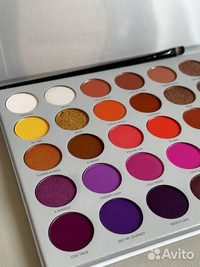 Палетка теней Jaclyn Hill (35 цветов)