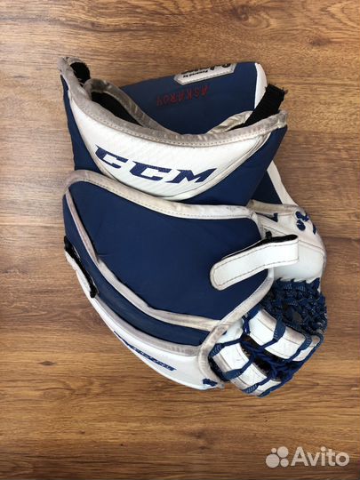 Вратарские блин ловушка CCM extreme flex 4 SR FR