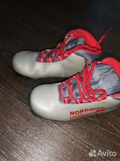 Ботинки лыжные 32 размер