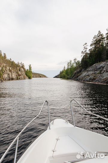 Поездки на Валаам, прогулки по Ладожским шхерам