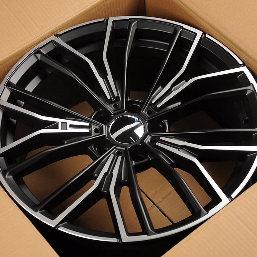 Диски на BMW-5 (G30/G31), BMW-7 (G11/G12) разноширокие Powcan BK5964 8x20/5x112 D66.6 ET26 msdb лито