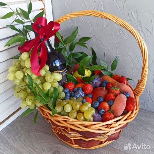 Фруктовая корзина, фруктово ягодная корзина