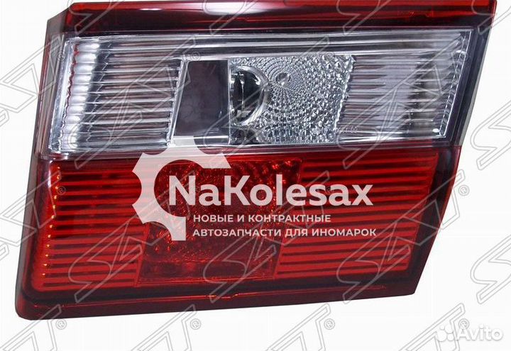 Фонарь в крышку багажника toyota corona/carina E 9