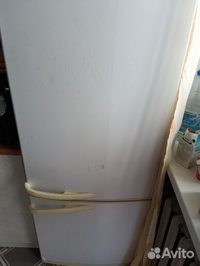 Холодильник атлант бу