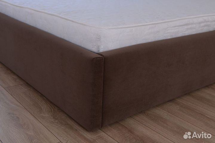 Кровать 160х200 с матрасом новая