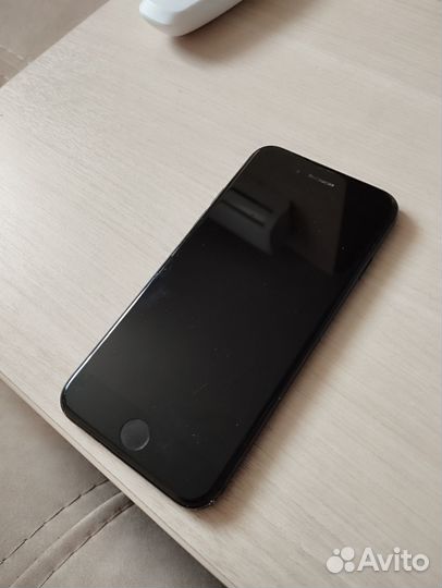 iPhone 7, 32 ГБ