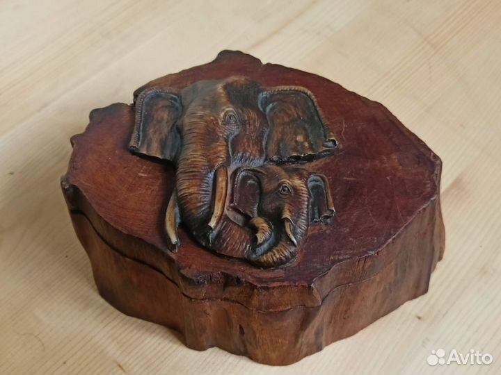 Шкатулка дерево слоны