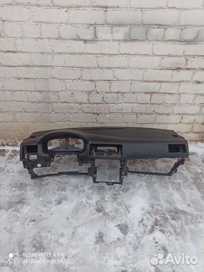 Бора Гольф 4 Торпедо (панель салона) оригинал