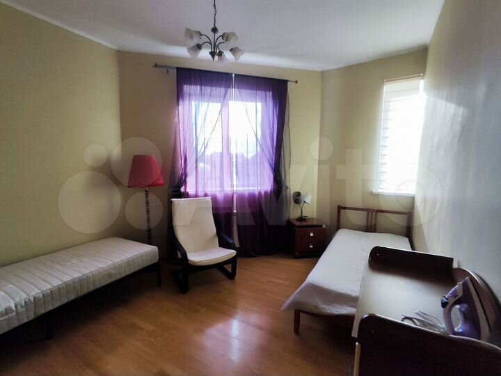 Комната 14 м² в 2-к., 1/3 эт.