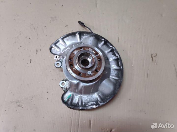 Кулак подвески задний правый w166 GLE-class 276